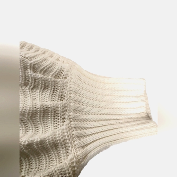 Moon and Madison Cropped Scallop Dolman Sleeves Knit Top Sweater Size S - Picture 6 of 8